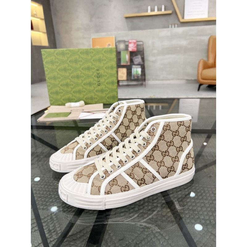 G*u*i casual shoes